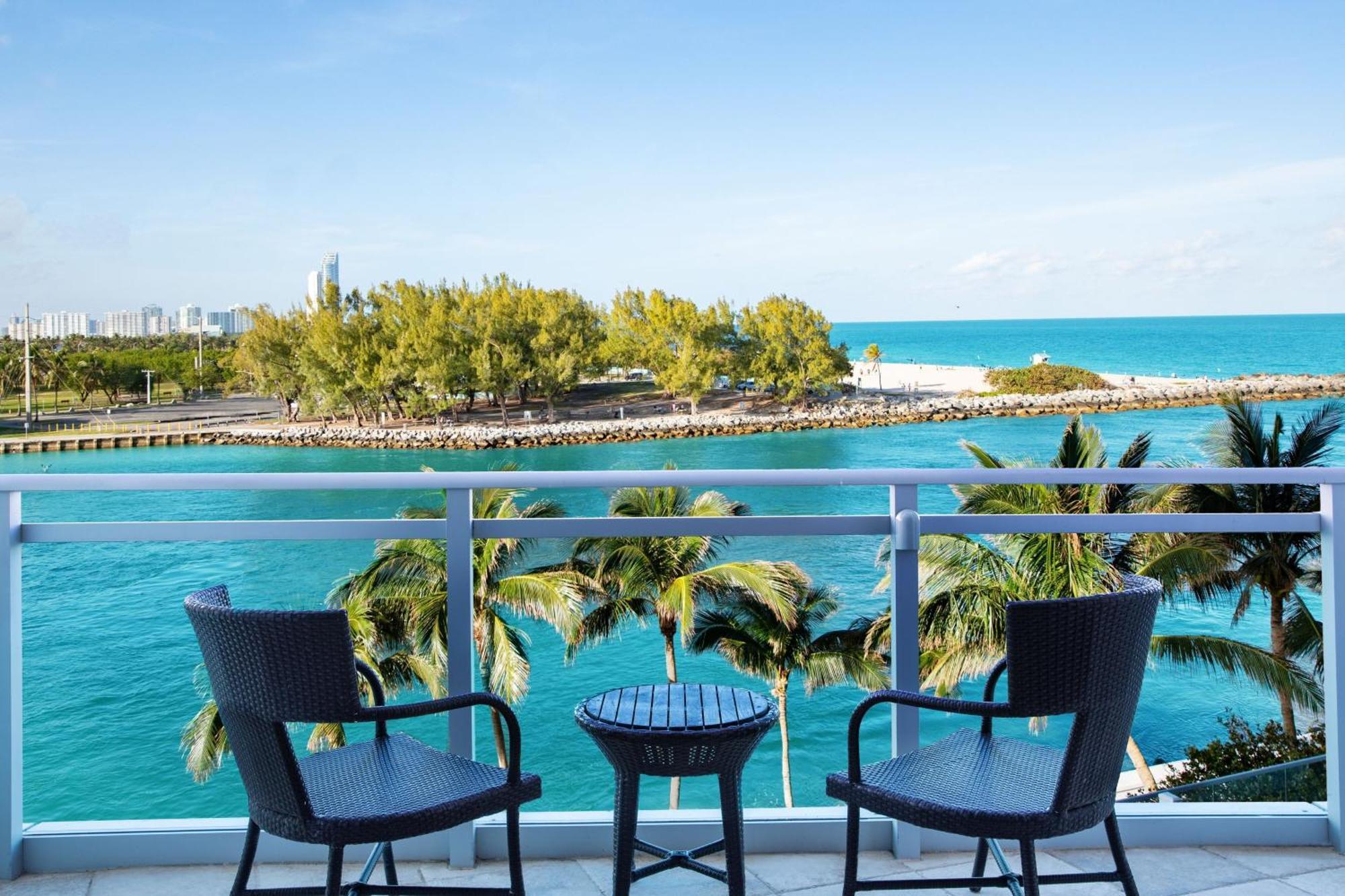 The Ritz-Carlton Bal Harbour, Miami Hotel Miami Beach Exterior photo