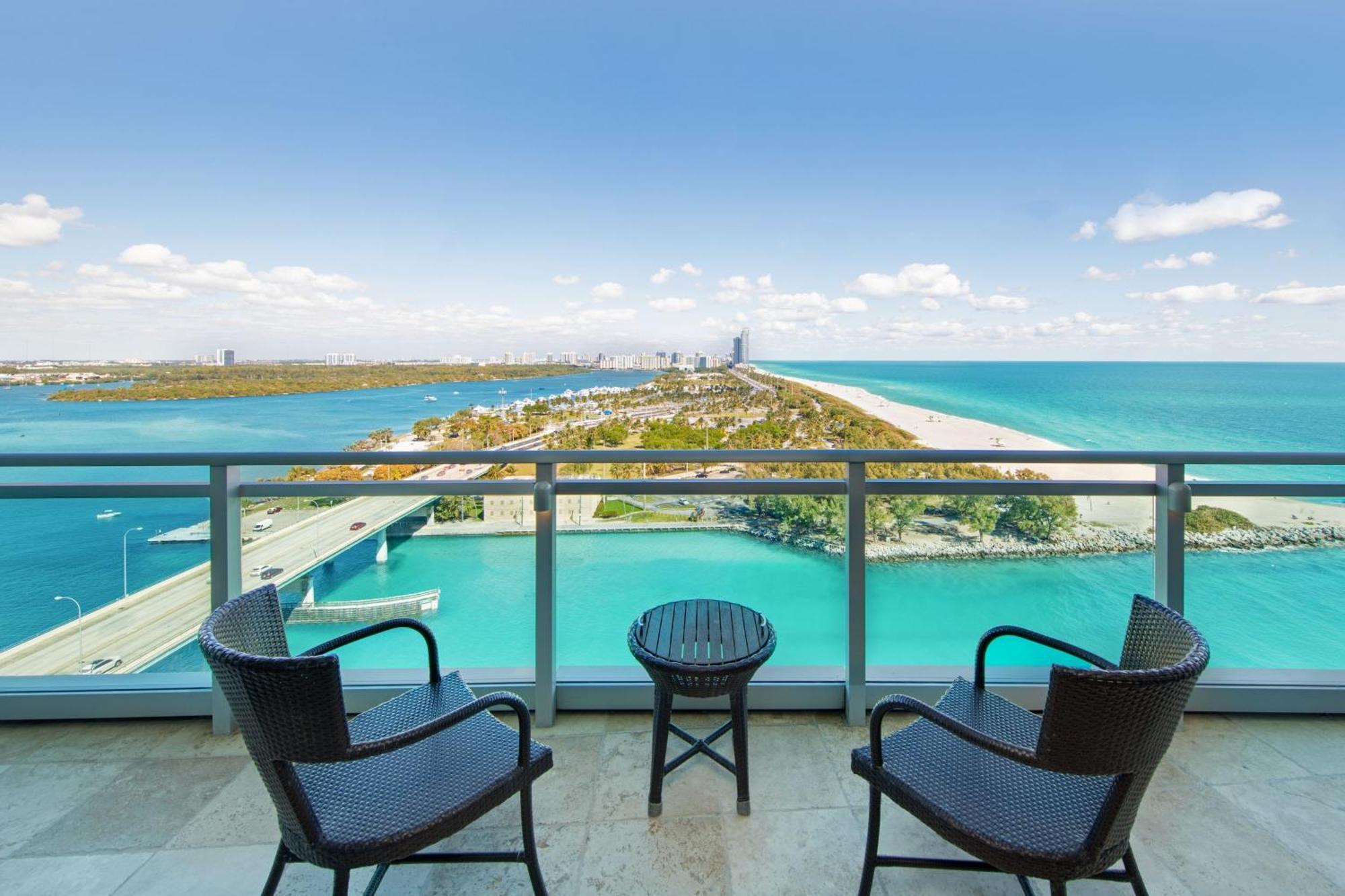 The Ritz-Carlton Bal Harbour, Miami Hotel Miami Beach Exterior photo